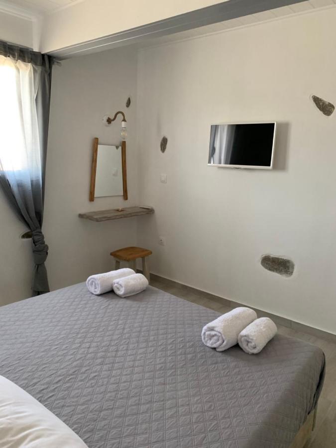 Parian White Luxury Apartments Парос Экстерьер фото